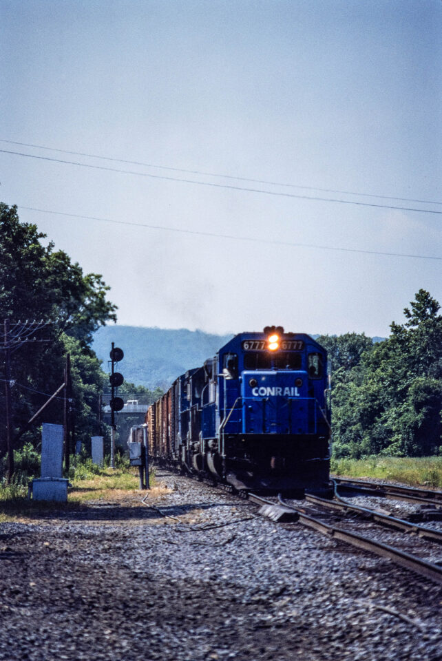 CR 6777 SD50 + CR 3389 GP40-2 + CR 6092 C40-8W | PIAL-6 | CP-Burn, Allentown PA
